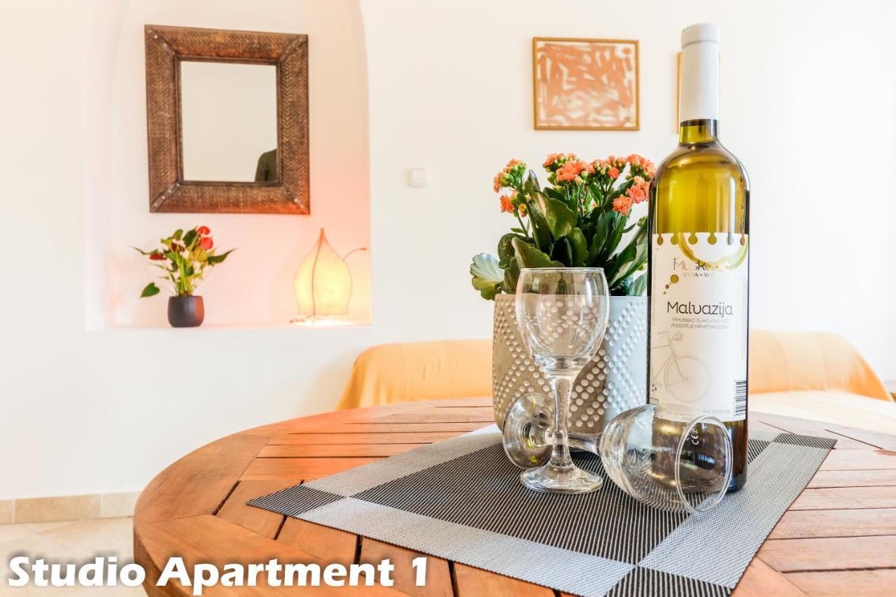 Art Apartments Vrsar Kültér fotó