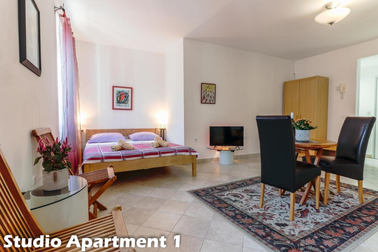Art Apartments Vrsar Kültér fotó